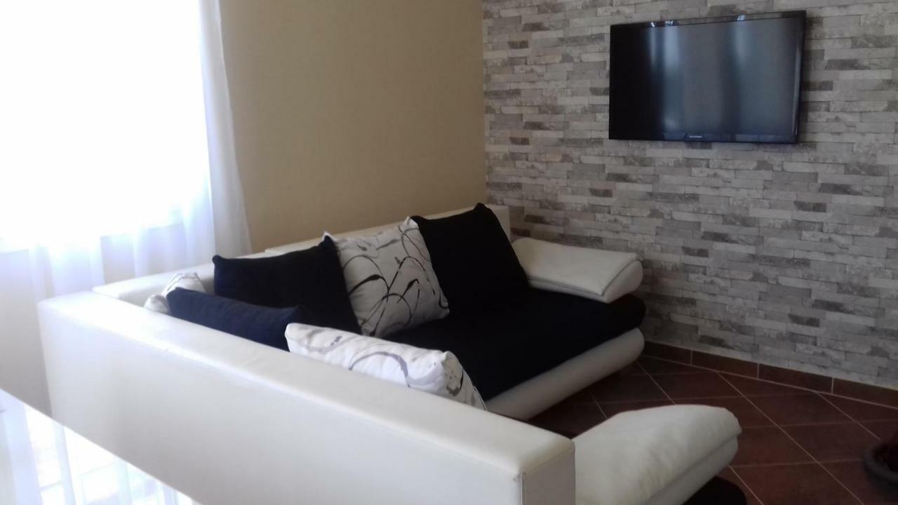 Benelise Apartman Hévíz Екстериор снимка